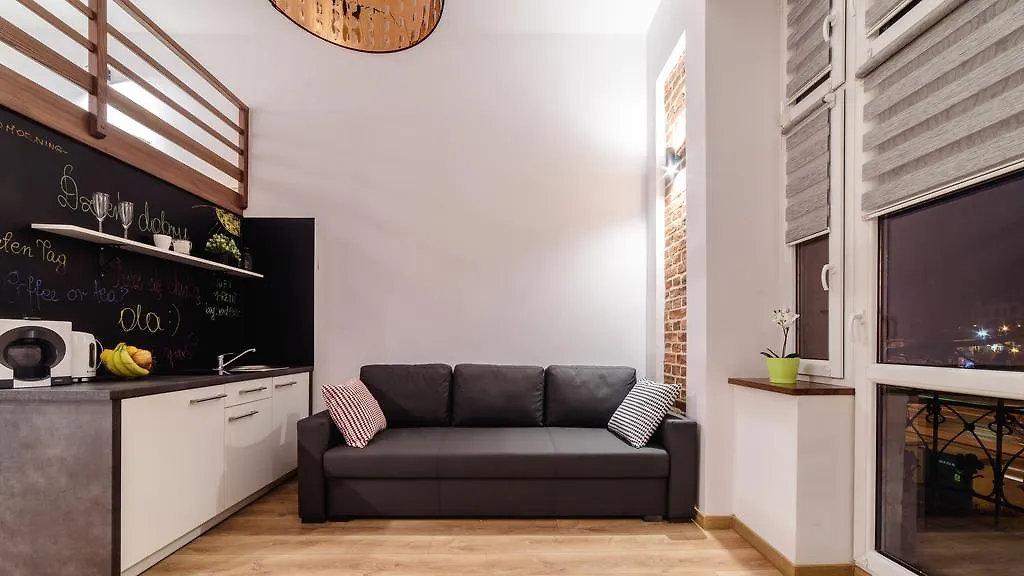 קרקוב 2 Nights Apartments - Great Location, Right Next To Main Rail And Bus Station, 10 Min To Main Square By Foot מלון דירות