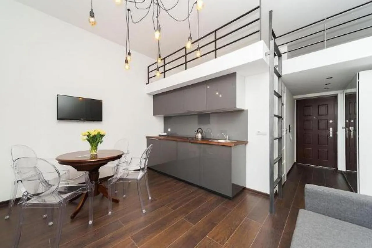 מלון דירות קרקוב 2 Nights Apartments - Great Location, Right Next To Main Rail And Bus Station, 10 Min To Main Square By Foot