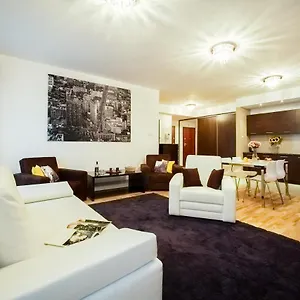 Platinum Towers Central 3* Warsaw