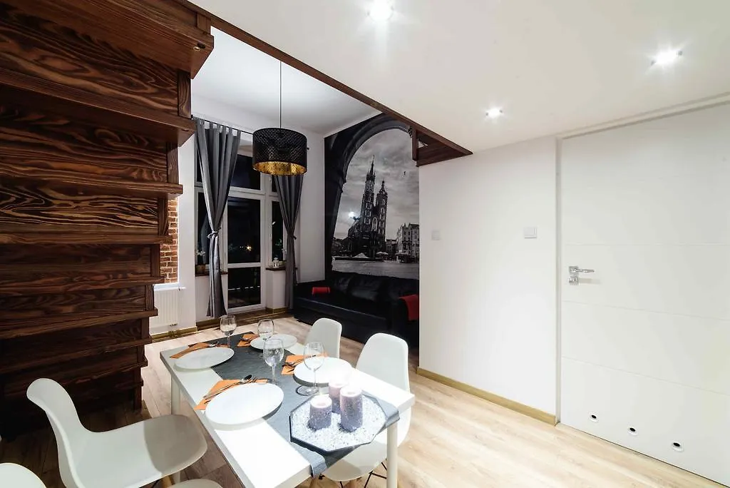 2 Nights Apartments - Great Location, Right Next To Main Rail And Bus Station, 10 Min To Main Square By Foot Cracovie 3*,