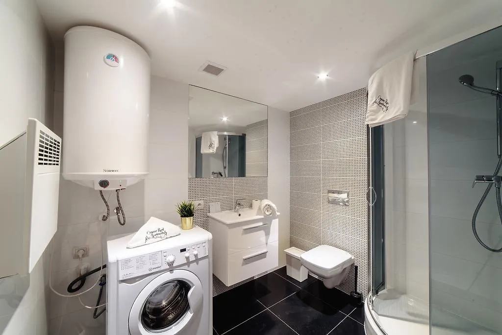 2 Nights Apartments - Great Location, Right Next To Main Rail And Bus Station, 10 Min To Main Square By Foot Cracovie Appart hôtel