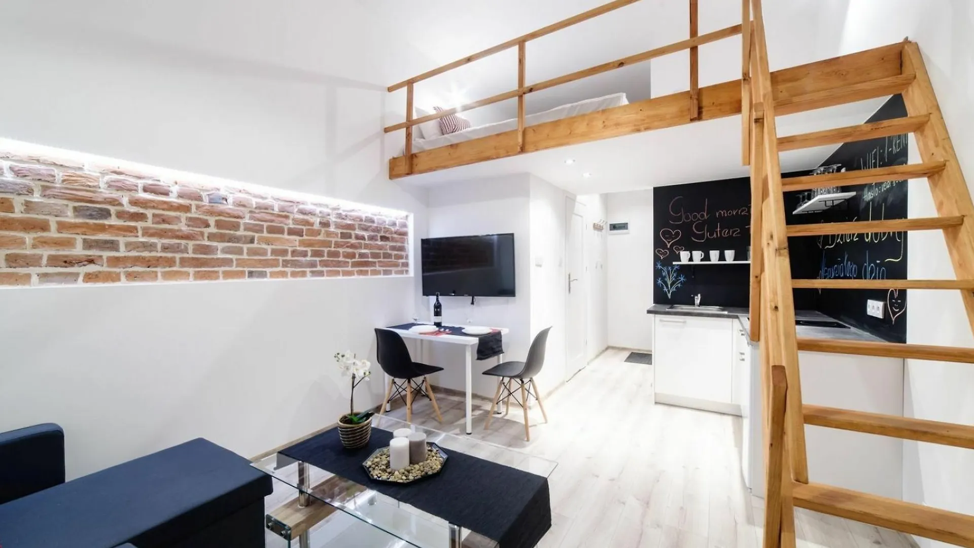 Appart hôtel 2 Nights Apartments - Great Location, Right Next To Main Rail And Bus Station, 10 Min To Main Square By Foot Cracovie