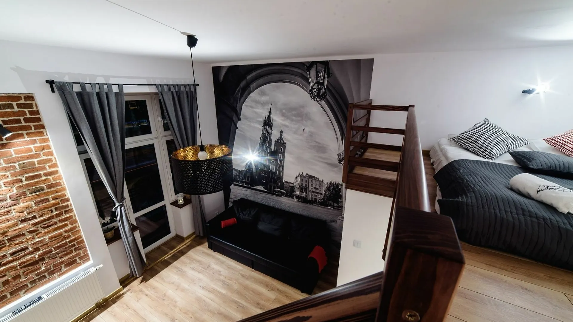 2 Nights Apartments - Great Location, Right Next To Main Rail And Bus Station, 10 Min To Main Square By Foot Krakov 3*,